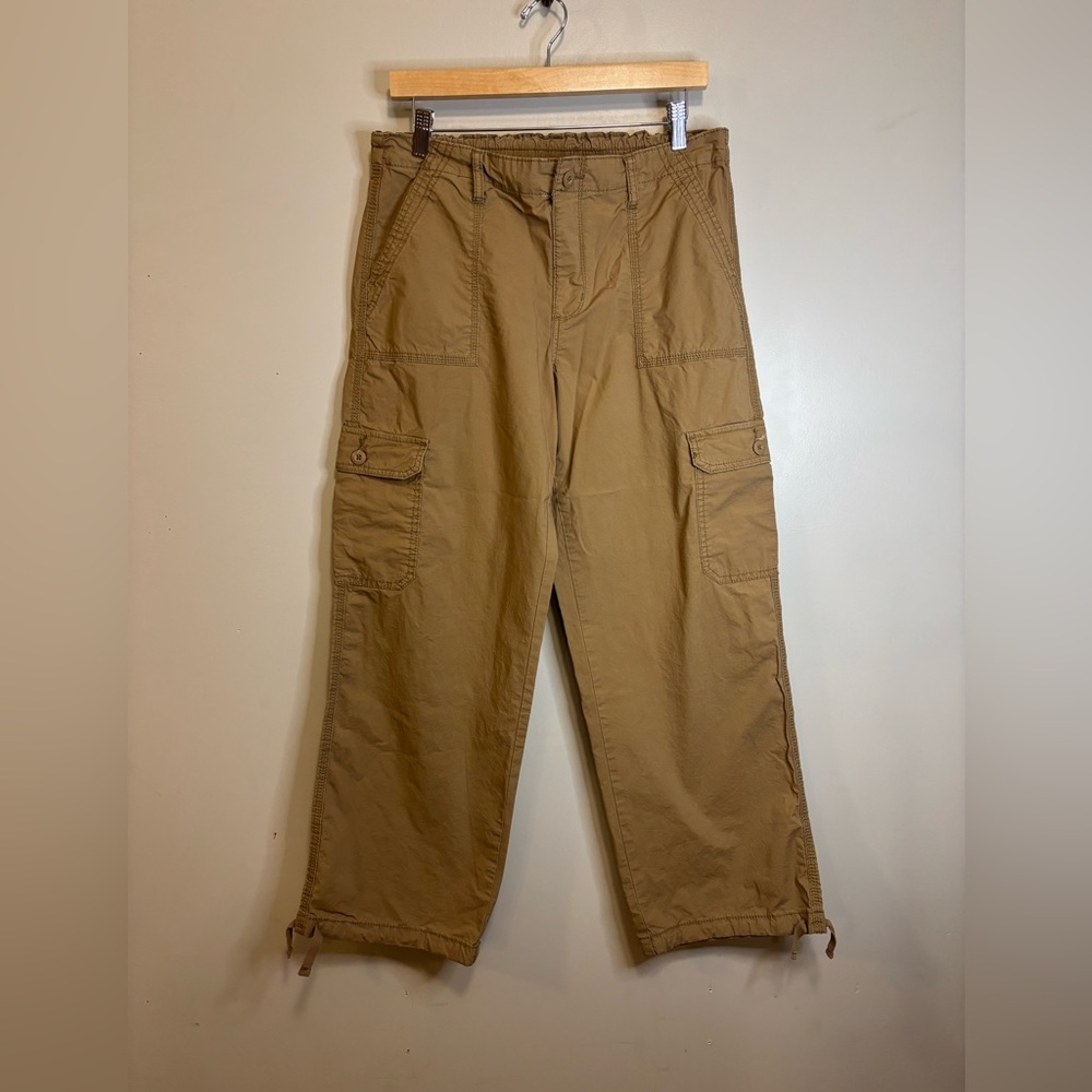 Women’s Tan Cargo Pants